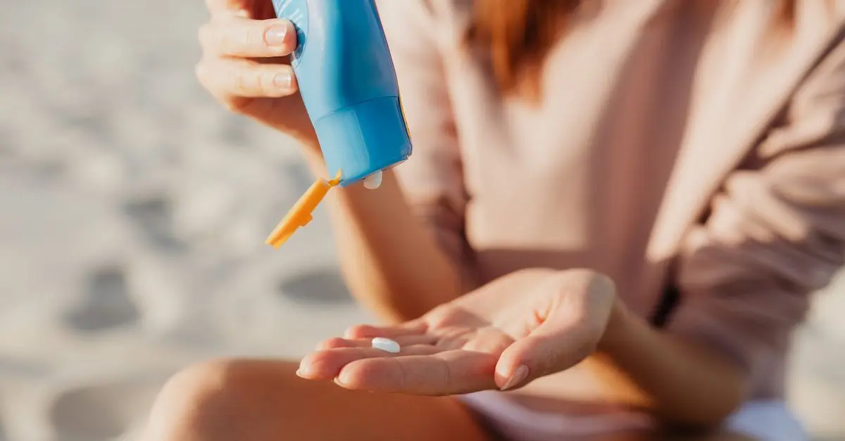 Cómo cuidar tu piel en climas cálidos: Consejos prácticos
