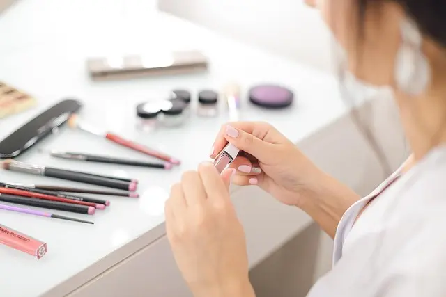 Tendencias en maquillaje natural que no te puedes perder