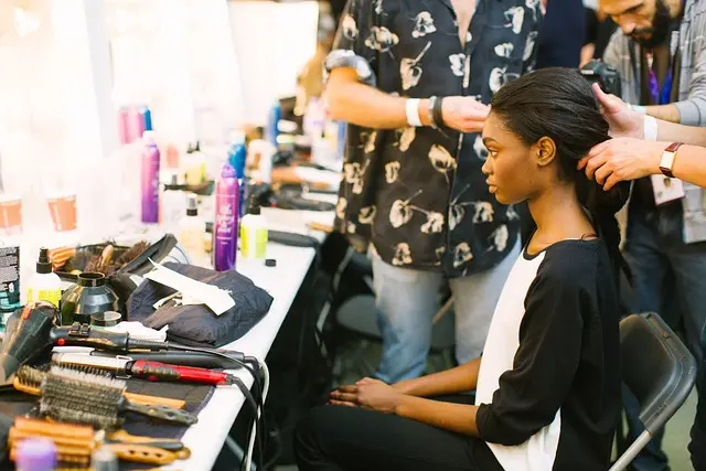 5 Trucos para Mantener tu Maquillaje Impecable Todo el Día