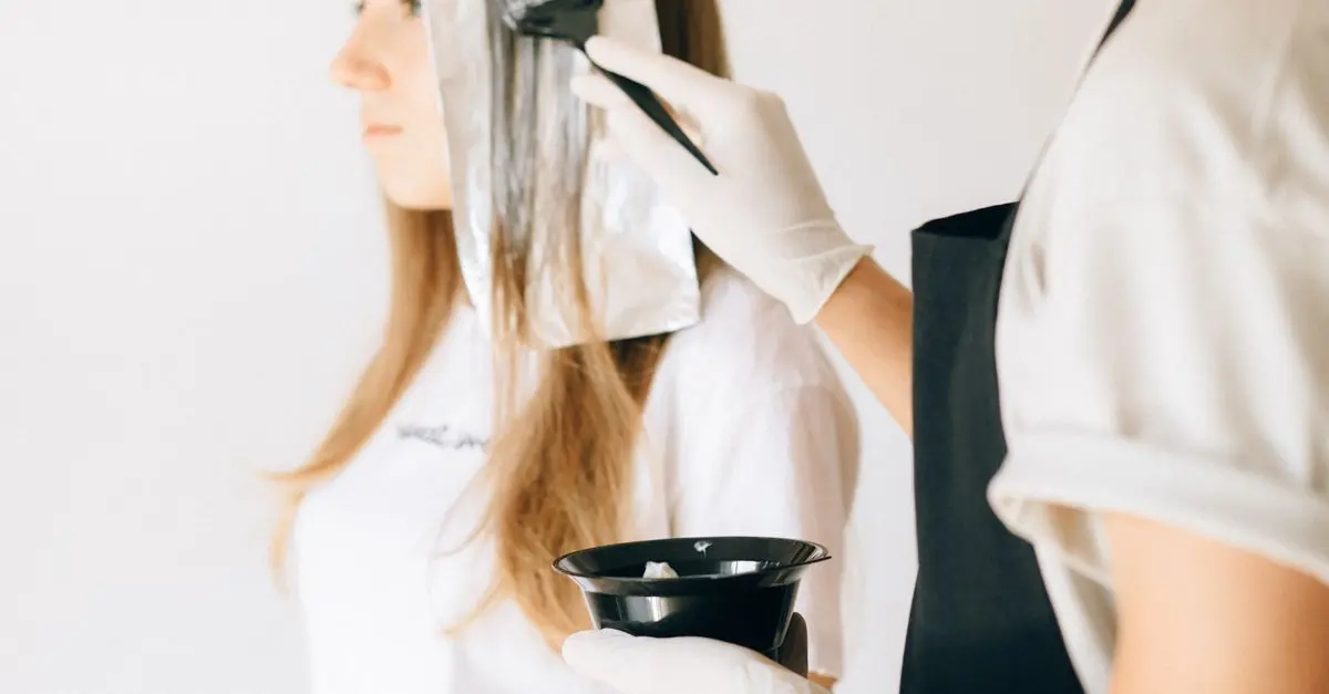 Cómo escoger el tinte adecuado para tu cabello sin dañarlo