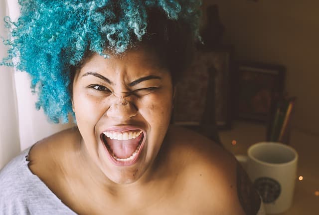 Cómo tratar el cabello encrespado: consejos y productos efectivos